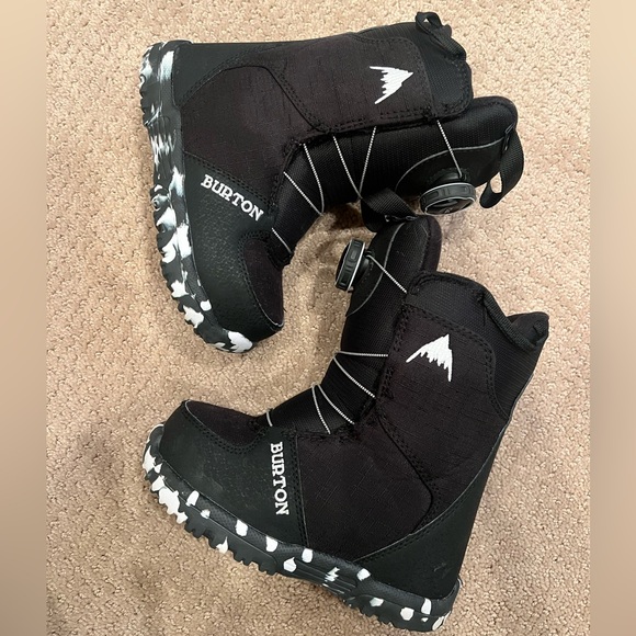 Burton Black Kids Snow Boots size 12-13